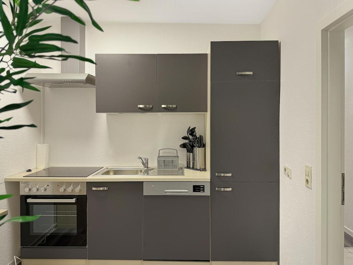 Apartment Cozy For 9 200m To Marienplatz Stuttgart